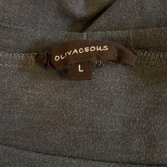 Gray Blue key hole neck rayon tee shirt - Picture 3 of 3